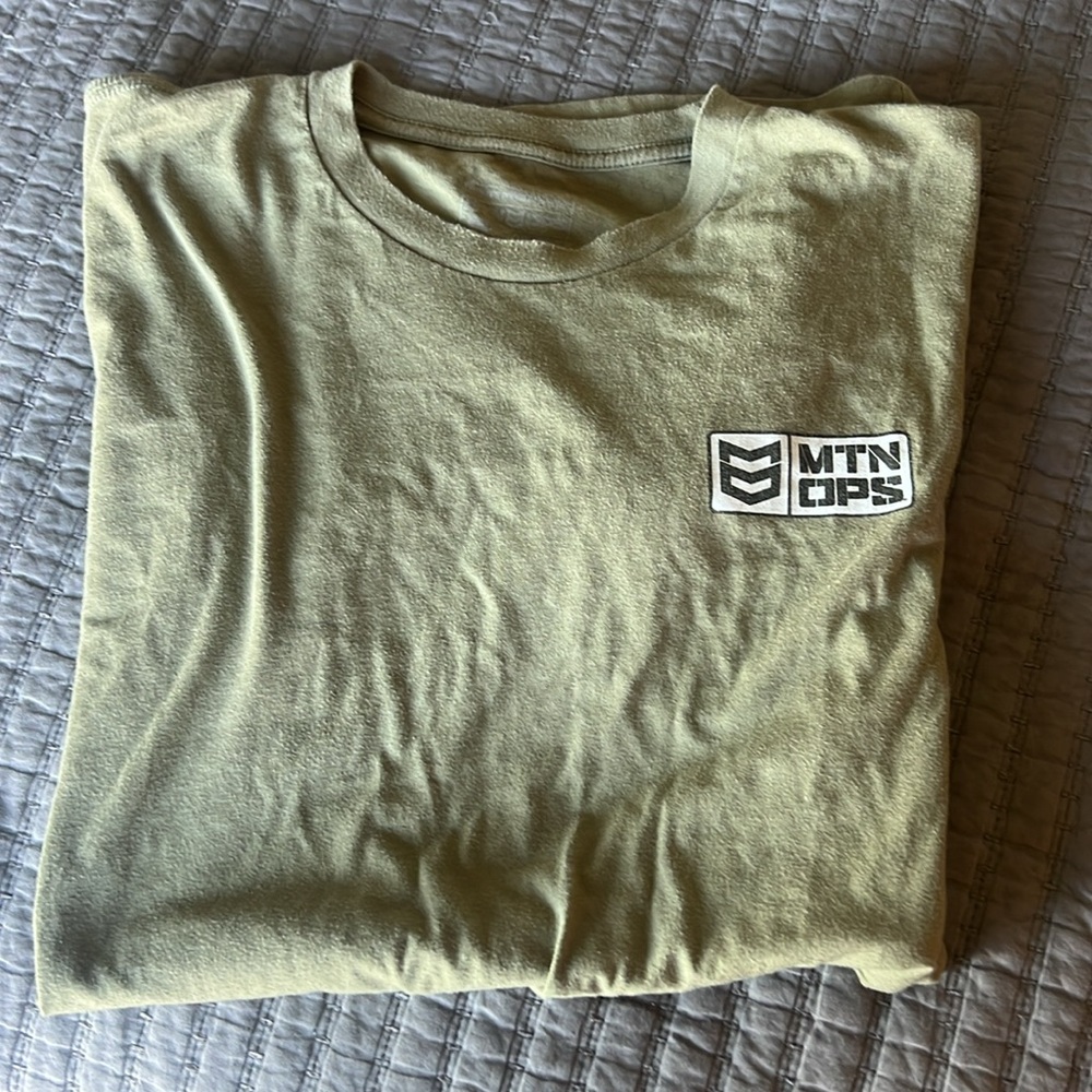 Men’s Mountain Ops Size Large elk tee - Picture 4 of 4